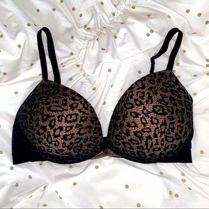 Victoria Secret Black/Nude Leopard Lace Plunge Bra